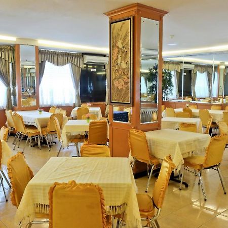 Plaza Hotel Harco Mangga Dua Jakarta Eksteriør bilde